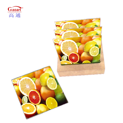Tabela de corte de vidro funcional de acessórios de cozinha com design de alça e frutas
