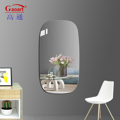 Tamanho personalizado Corredor de vidro de comprimento completo Salão de beleza Banheiro Maquiagem Mobiliário Casa de banho Decoração com luz