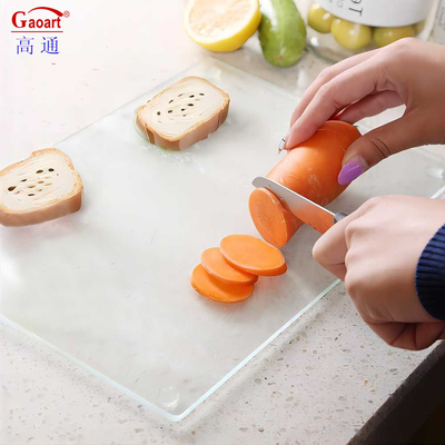 Tabuleiro de corte de vidro reforçado para cozinha Forma retangular 4 mm Espessura 500 Pcs Sem desenho