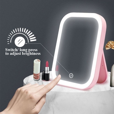 Prepare-se a qualquer momento e em qualquer lugar com este conveniente espelho de viagem cosmético