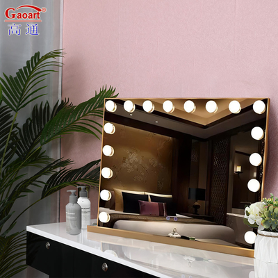 Melhore a sua rotina de beleza com o Hollywood Mirror Top Choice