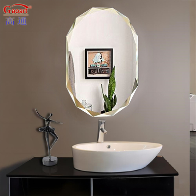 Crie um reflexo impressionante com a nossa coleção de espelhos sem enquadramento
