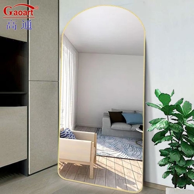 Aumente a elegância de sua casa com um espelho de vestimenta moderno