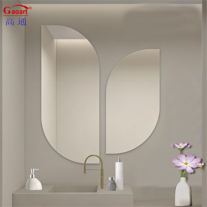 Adicione um toque de elegância moderna à decoração da sua casa com este espelho de parede inquebrável