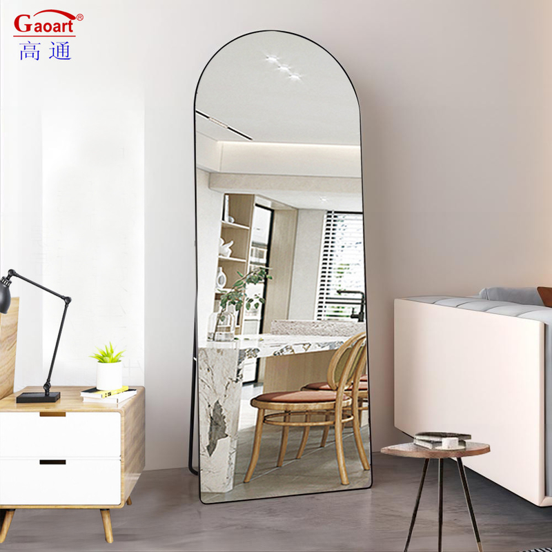 Espelho de parede grande para banheiro e vestiário em estilo de design contemporâneo