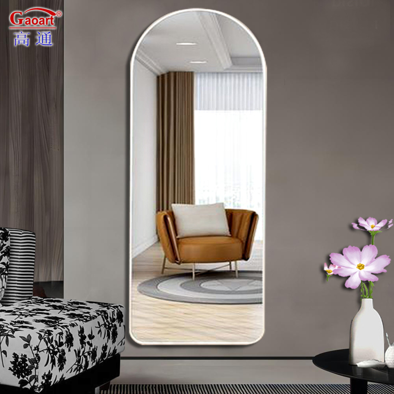 Aumente a elegância de sua casa com um espelho de vestimenta moderno